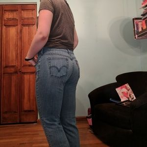 Women's Levi Light Wash Jeans